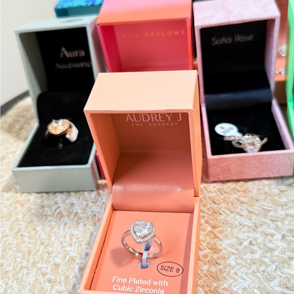 audrey Silver Heart Ring with Cubic Zirconia